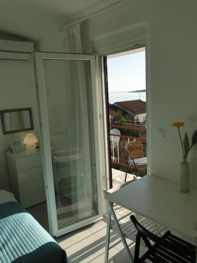 Lucija Apartment Primošten Exterior foto