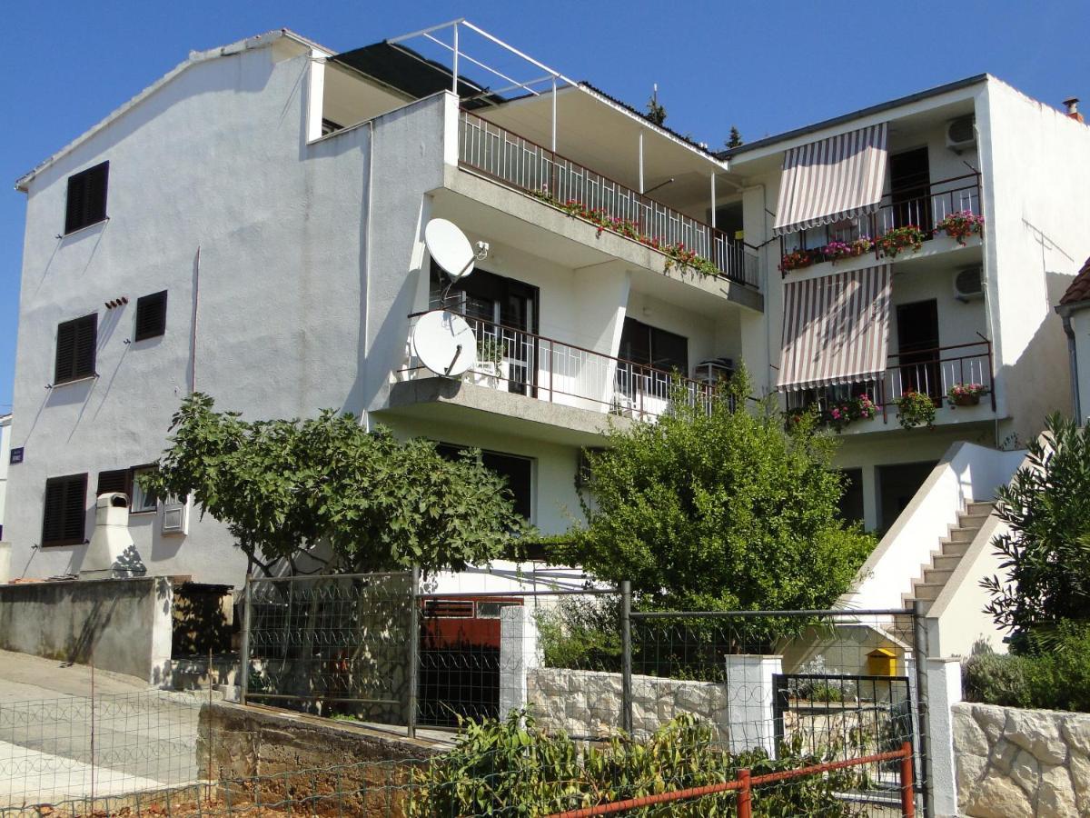 Lucija Apartment Primošten Exterior foto